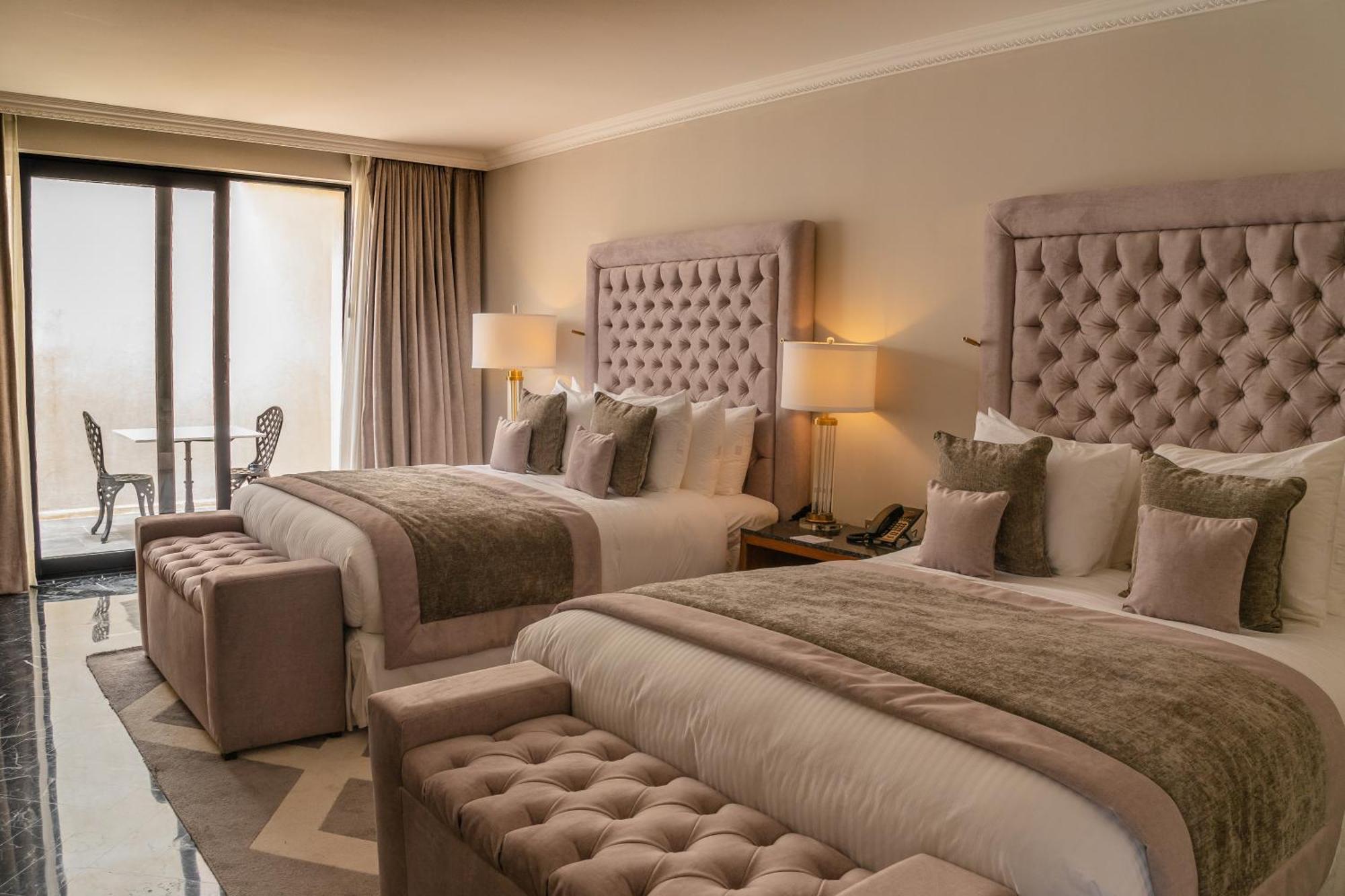 Hotel Plaza 79 Сан-Кристобаль-де-Ла-Касас Экстерьер фото